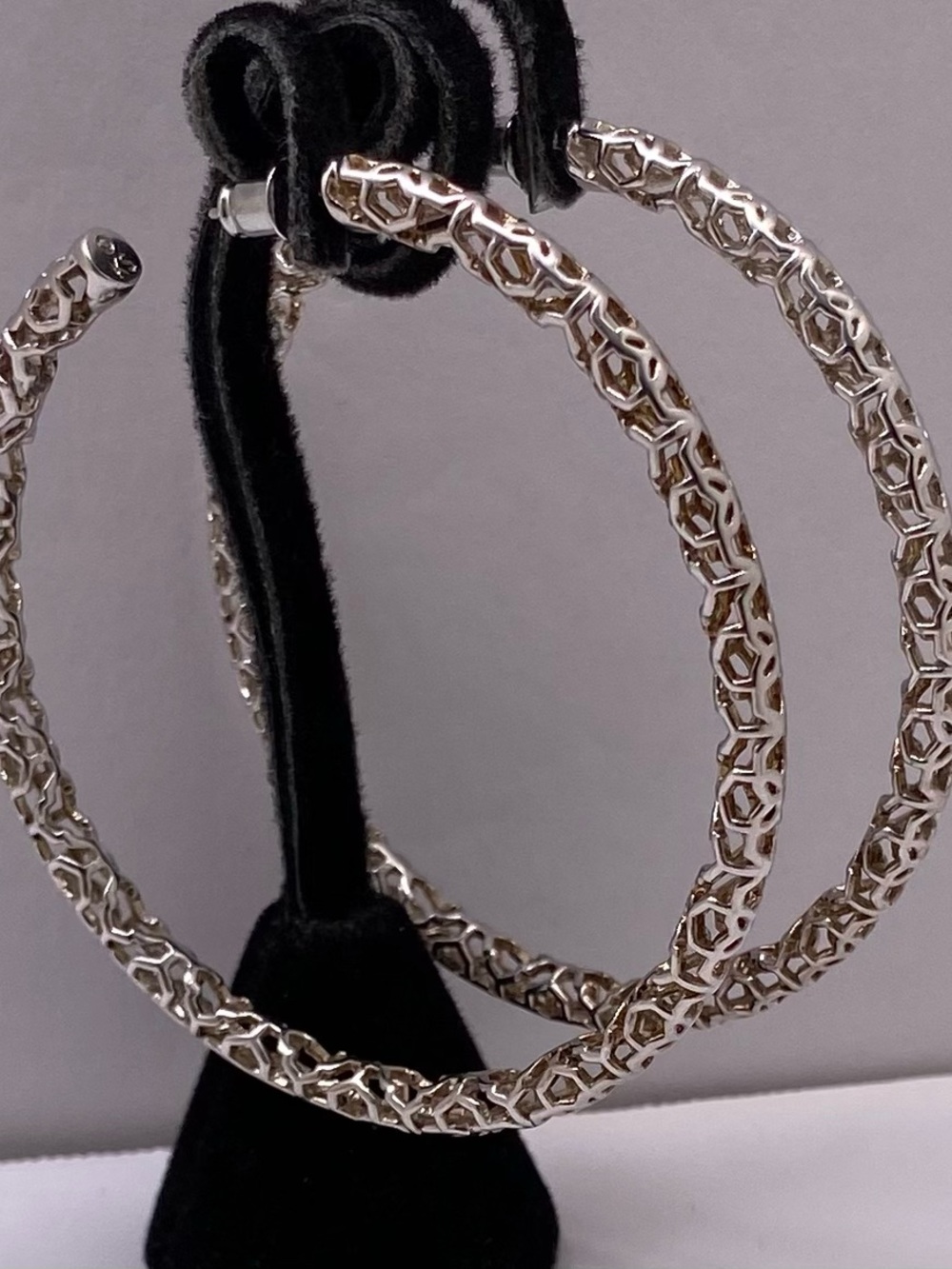 Kendra Scott Intricate Maggie 2.5” Hoop Earrings